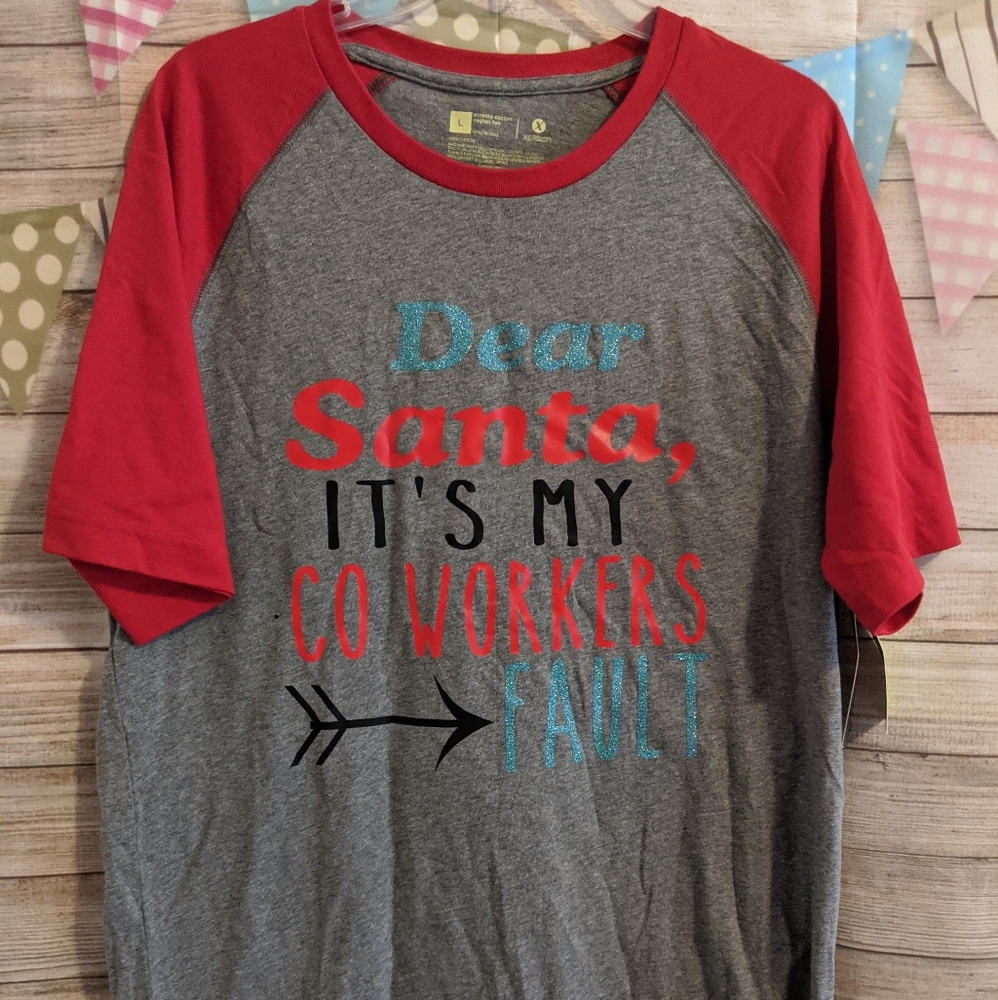 Xersion raglan t-shirt Christmas.